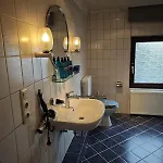 公寓 Fuer 6 Personen Und 2 Hunde Inklusive Ueberdachter Terrasse 林尼希