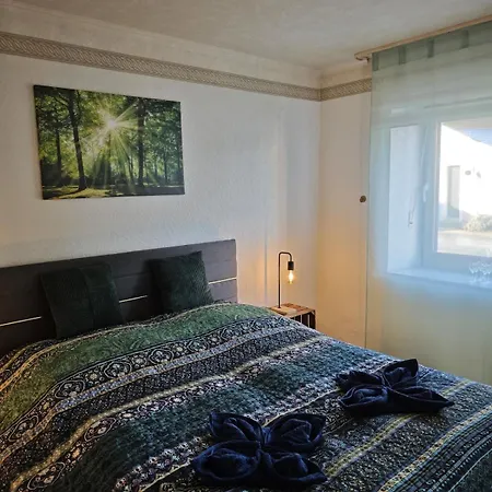 Fuer 6 Personen Und 2 Hunde Inklusive Ueberdachter Terrasse Lejlighed *