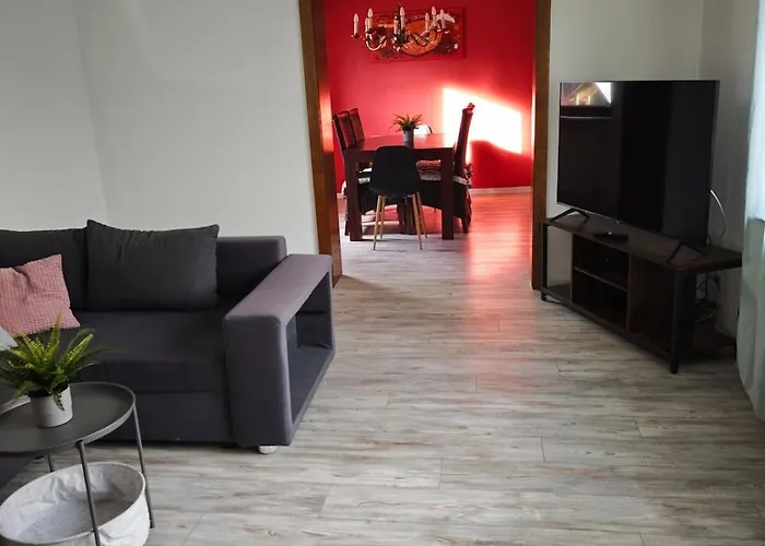 Fuer 6 Personen Und 2 Hunde Inklusive Ueberdachter Terrasse *